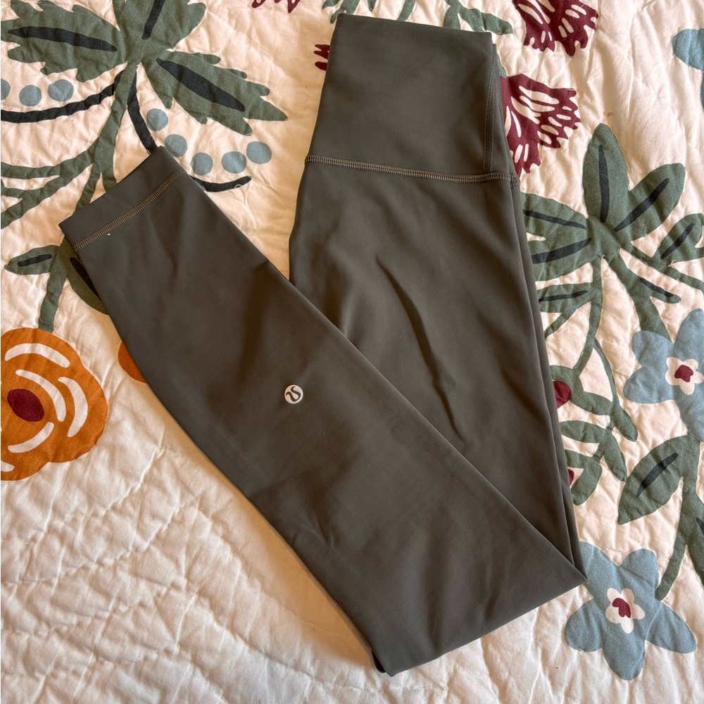 Lululemon Wunder Train High-Rise Tight 25” – Size 2 – Green